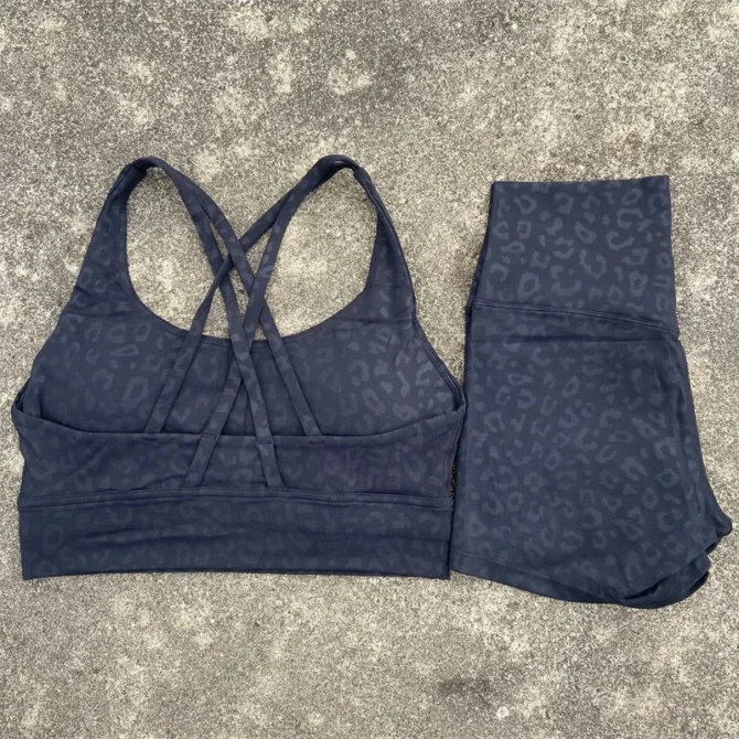 Solid Color Women Gym Yoga Suit Soft Cross-back straps Women fitness Sport Bra Top +Tight Sports Short Athletic Workout Clothes - Image 5